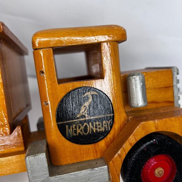 Wooden Dump Truck "Heron Bay" Logo w/ Heron Pic -  Rolls and Bed Lifts - Picture 10 of 14